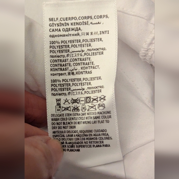 New Bebe White Skirt Size 4 Has 2 Liners Under Lace Overlay Zipper In Back - Picture 8 of 9